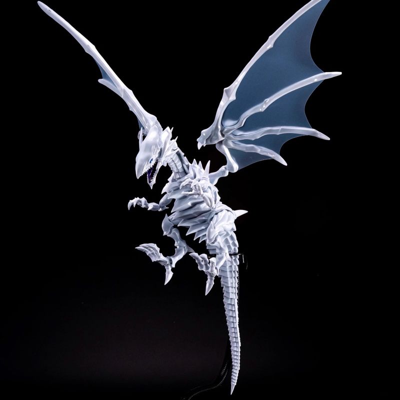 New Yu-Gi-Oh Blue-Eyes White D - огляд і ціна Model Kit Yugioh Bandai