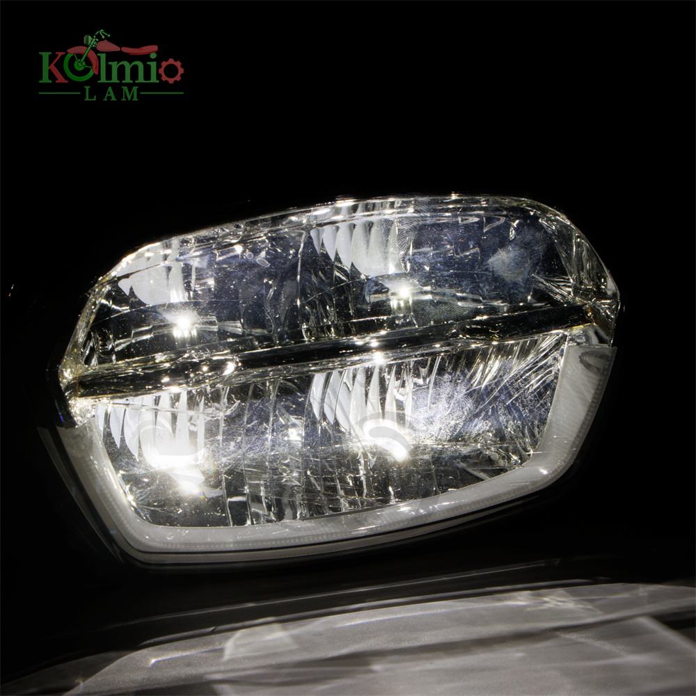 LED Motorcycle Front Headlight - огляд і ціна Model Kit Vespa
